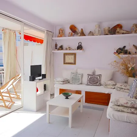 Lets Holidays Elsa Apartment *
