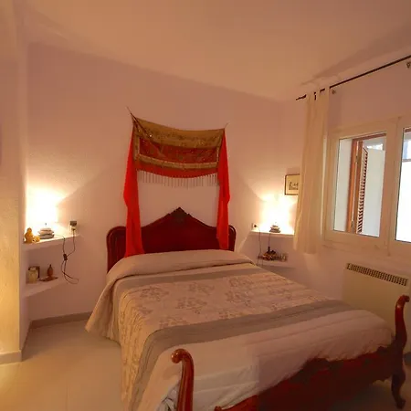 Lets Holidays Elsa Apartment Tossa de Mar