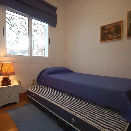 Apartment Lets Holidays Elsa Tossa de Mar