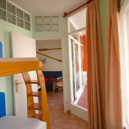 Lets Holidays Elsa Apartment